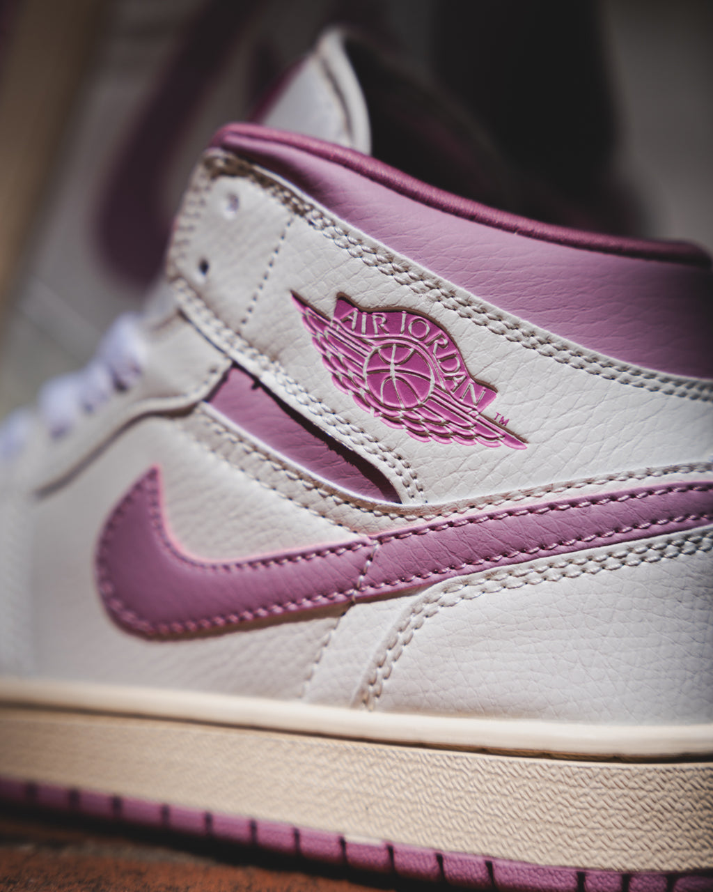 Air Jordan 1 Mid "Sail Pink Coconut Milk"