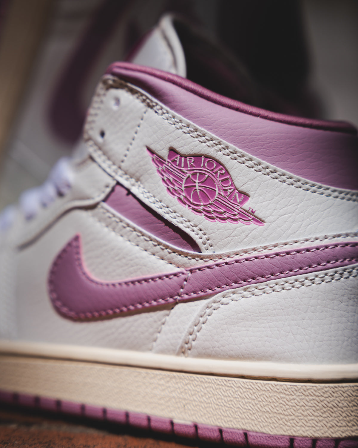 Air Jordan 1 Mid "Sail Pink Coconut Milk"