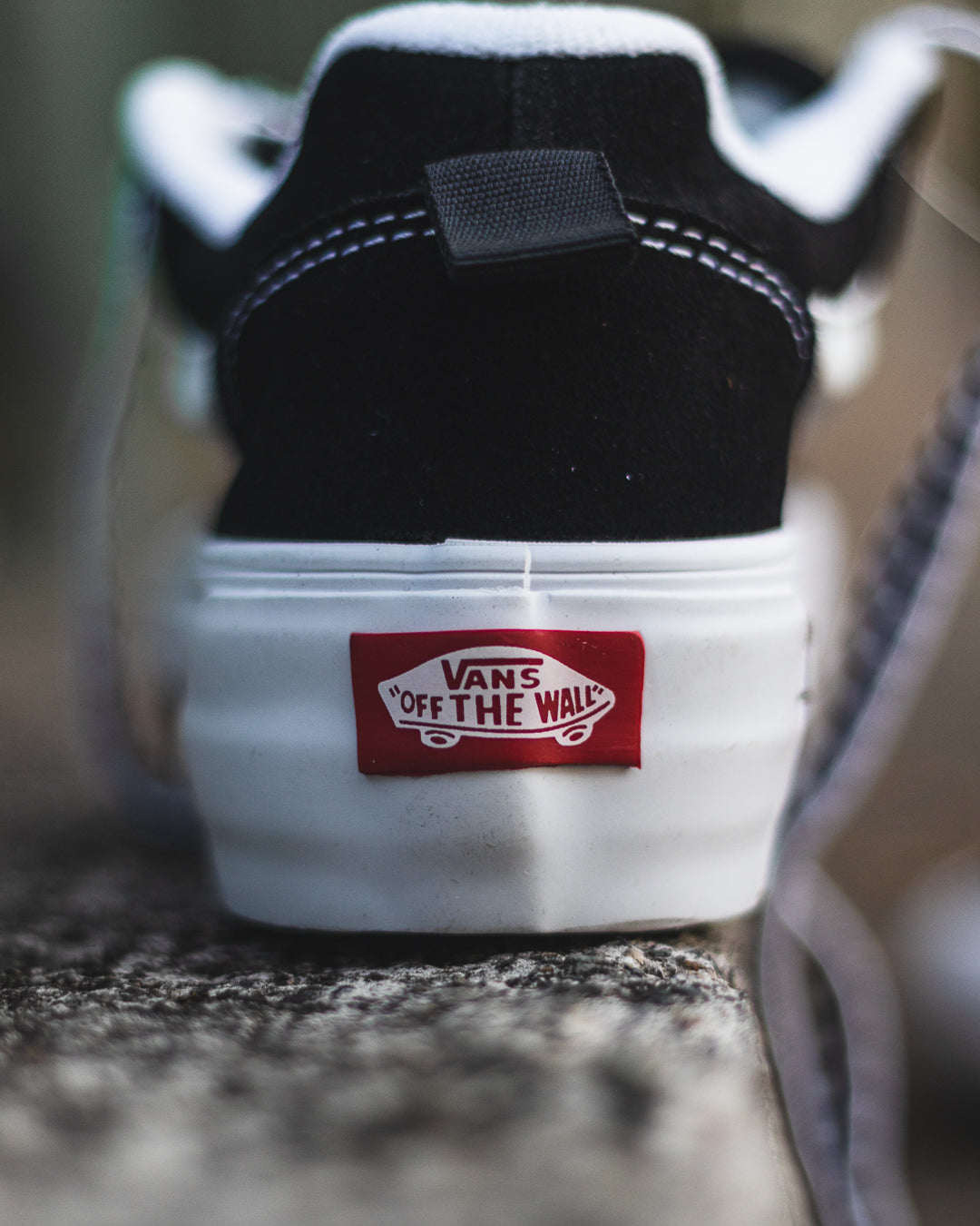 Vans Knu Stack “Black White”