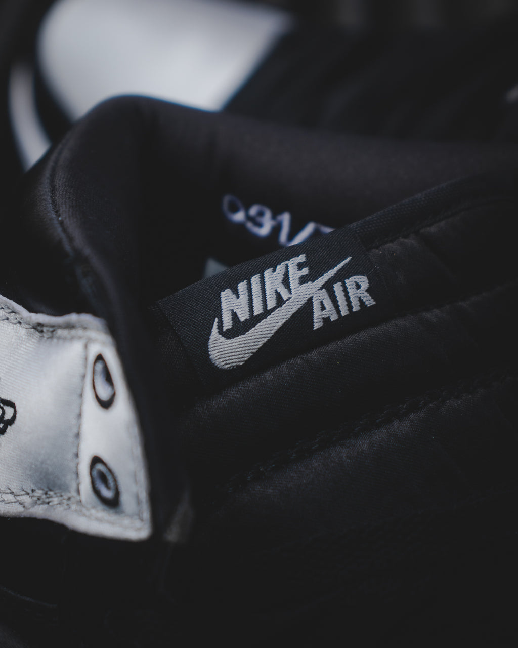 Air Jordan 1 Retro High Satin Shadow