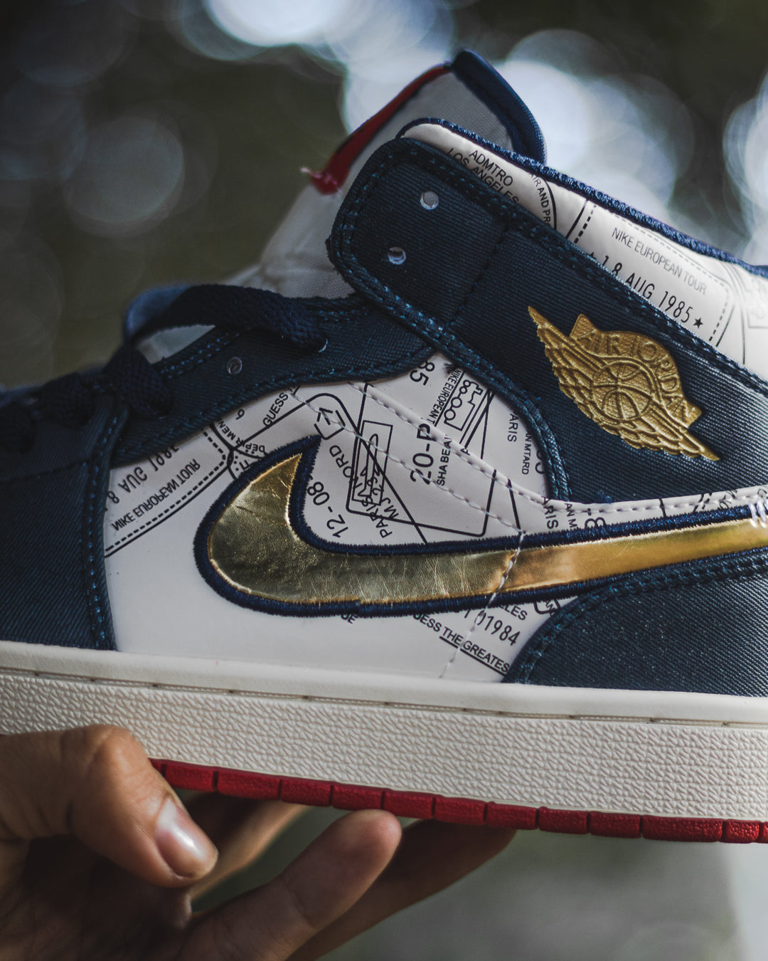 Nike Air Jordan 1 Mid SE in the "Armory Navy"