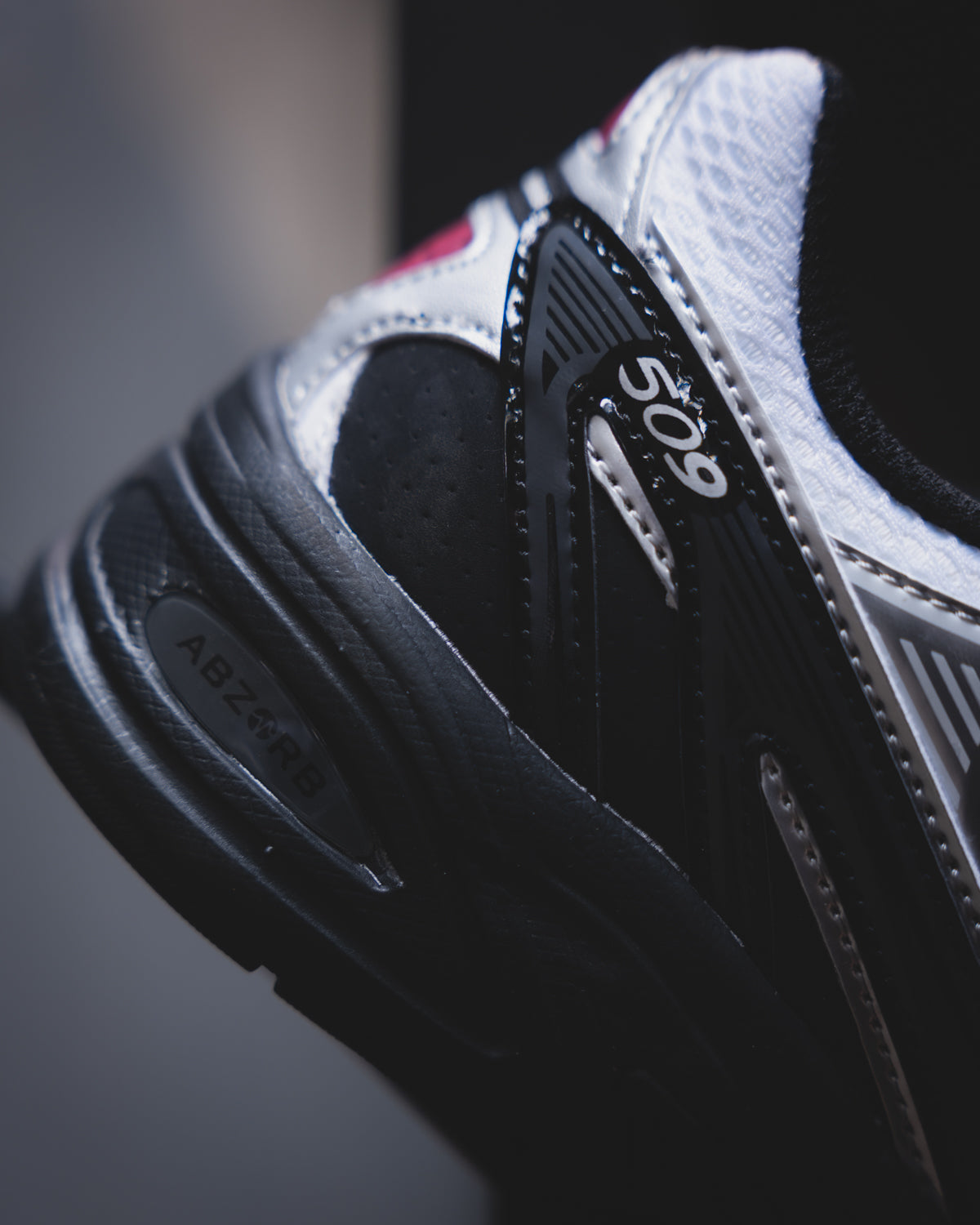 New Balance 509