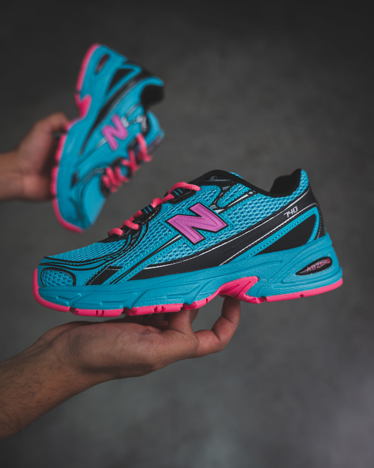 New Balance 740v2 Cyber Jade / Black / Pink