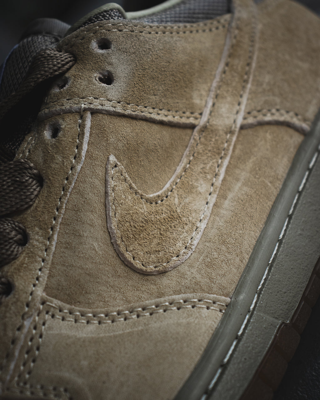 Nike SB Dunk Low Pro B "Parachute Beige"