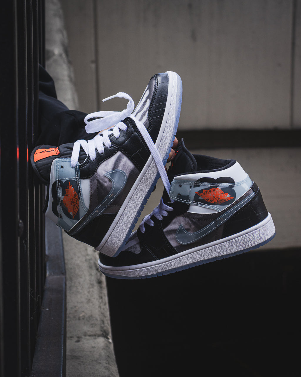 Air Jordan 1 Mid SS "X-Ray"