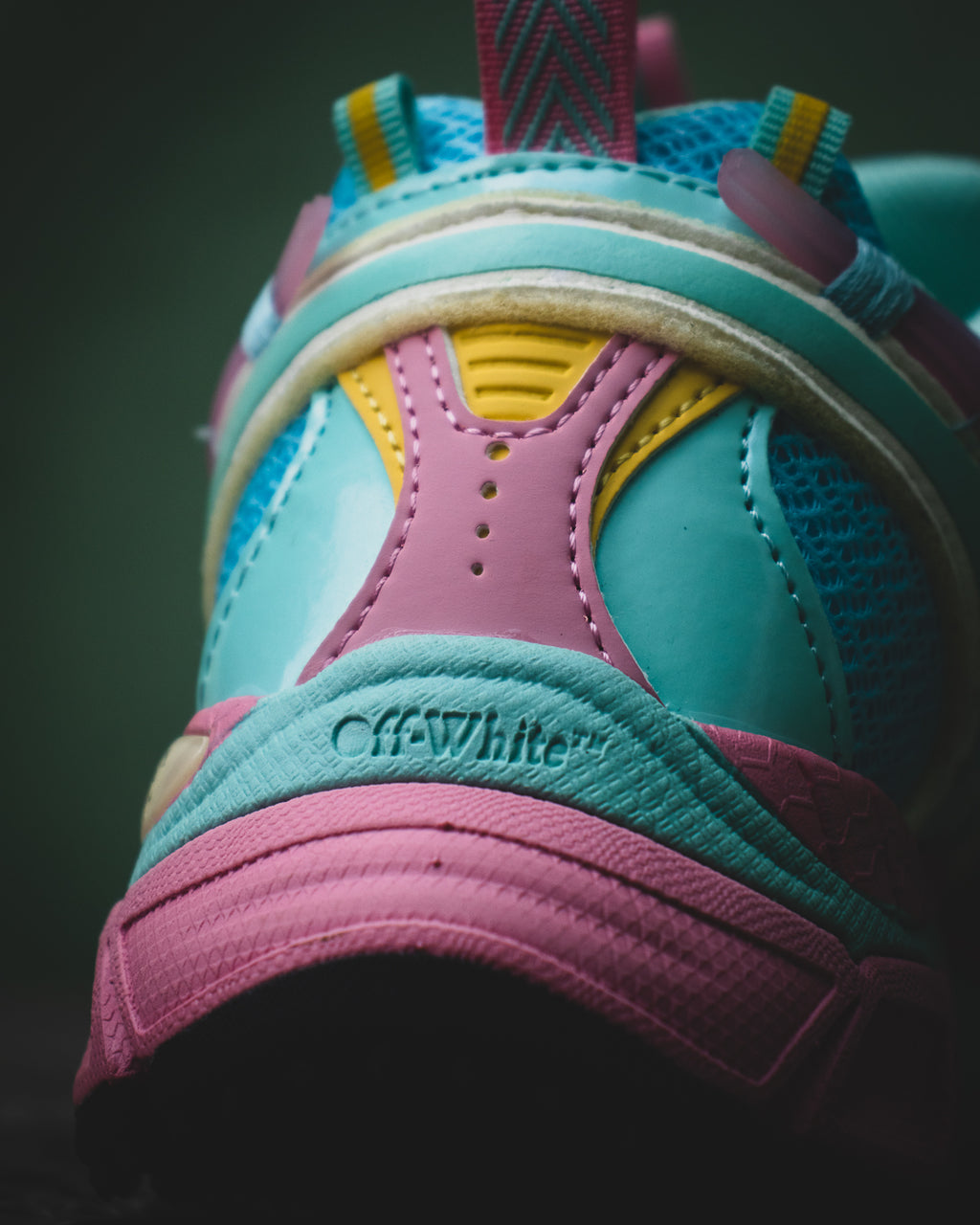 Off-White Be Right Back G5