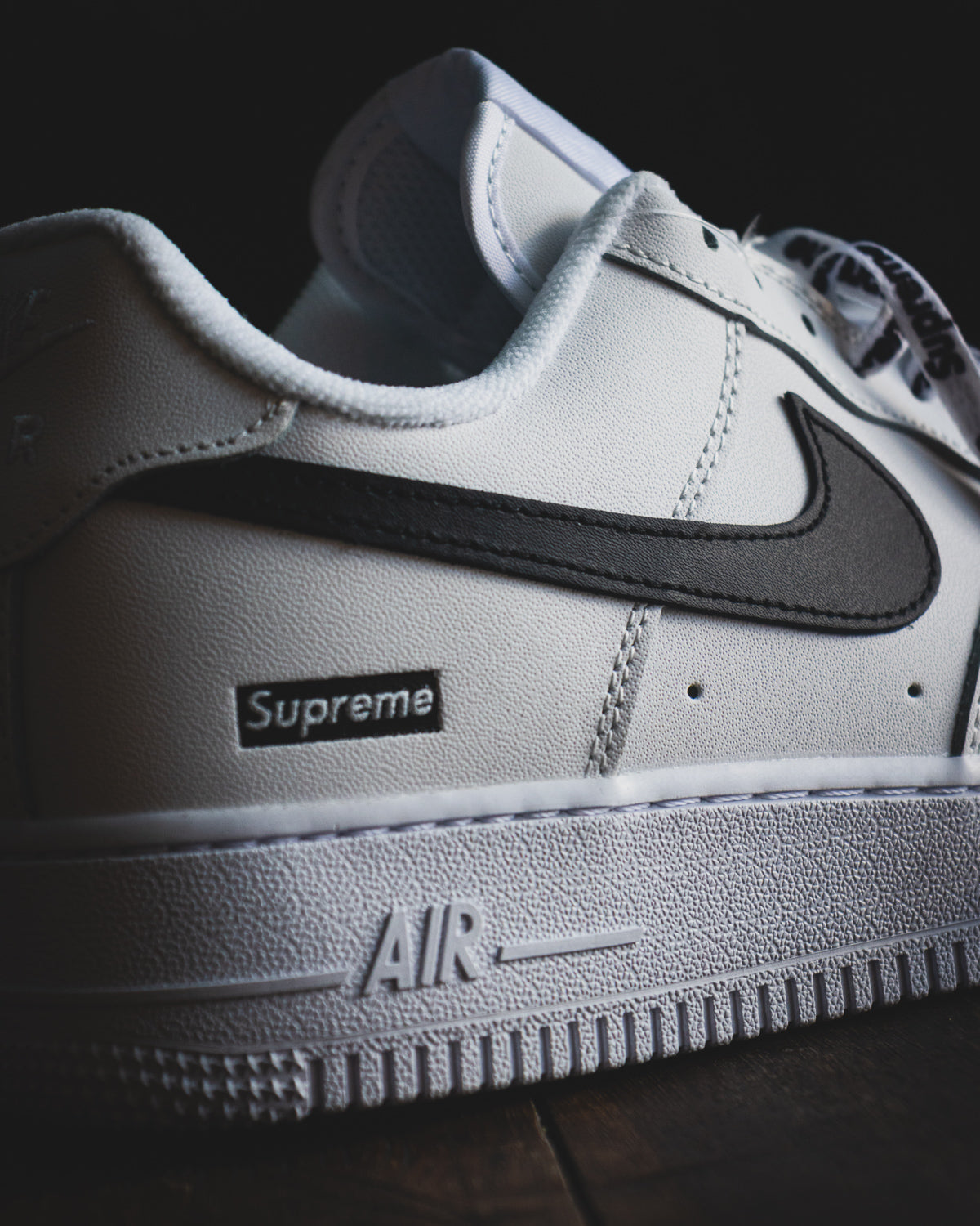 Nike Air Force 1 Low x Supreme