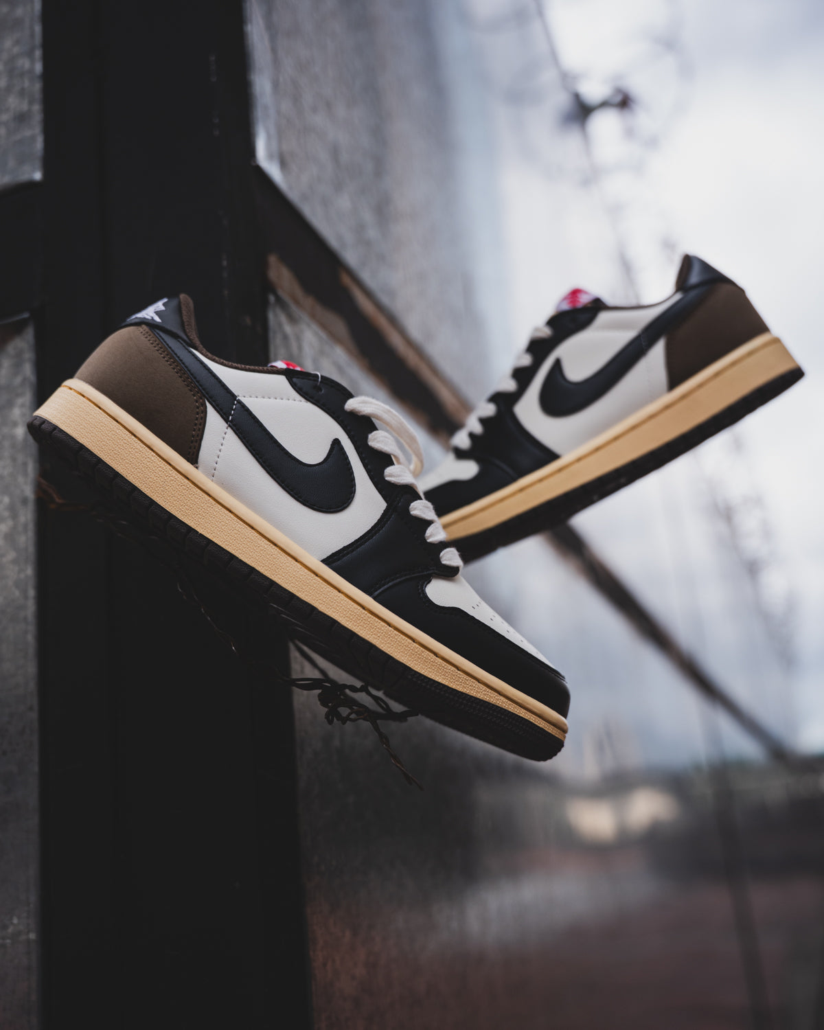 Nike Air Jordan 1 Low Travis Scott Mocha