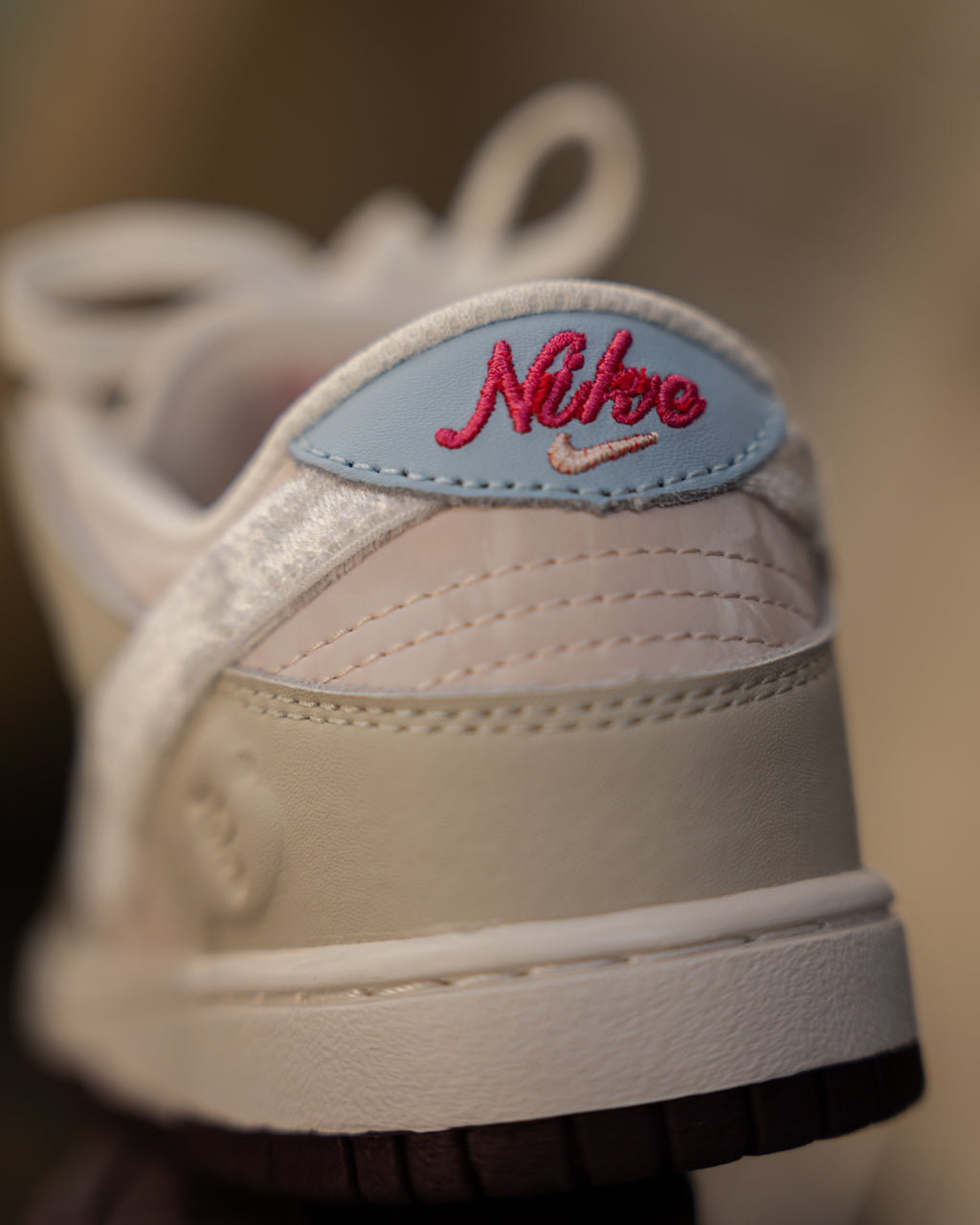 Nike SB Dunk Low "City of Love"