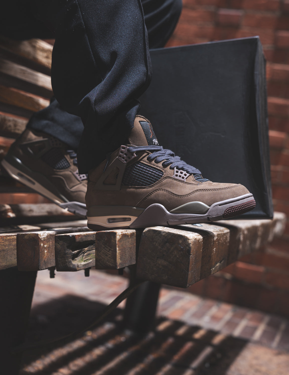 G5 A Ma Maniére x Air Jordan 4 Retro SP "Dark Mocha"