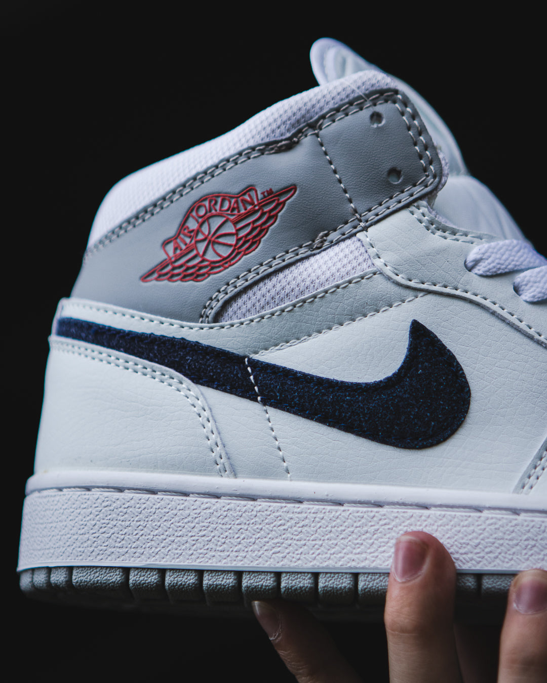 Air Jordan 1 Mid "Paris"