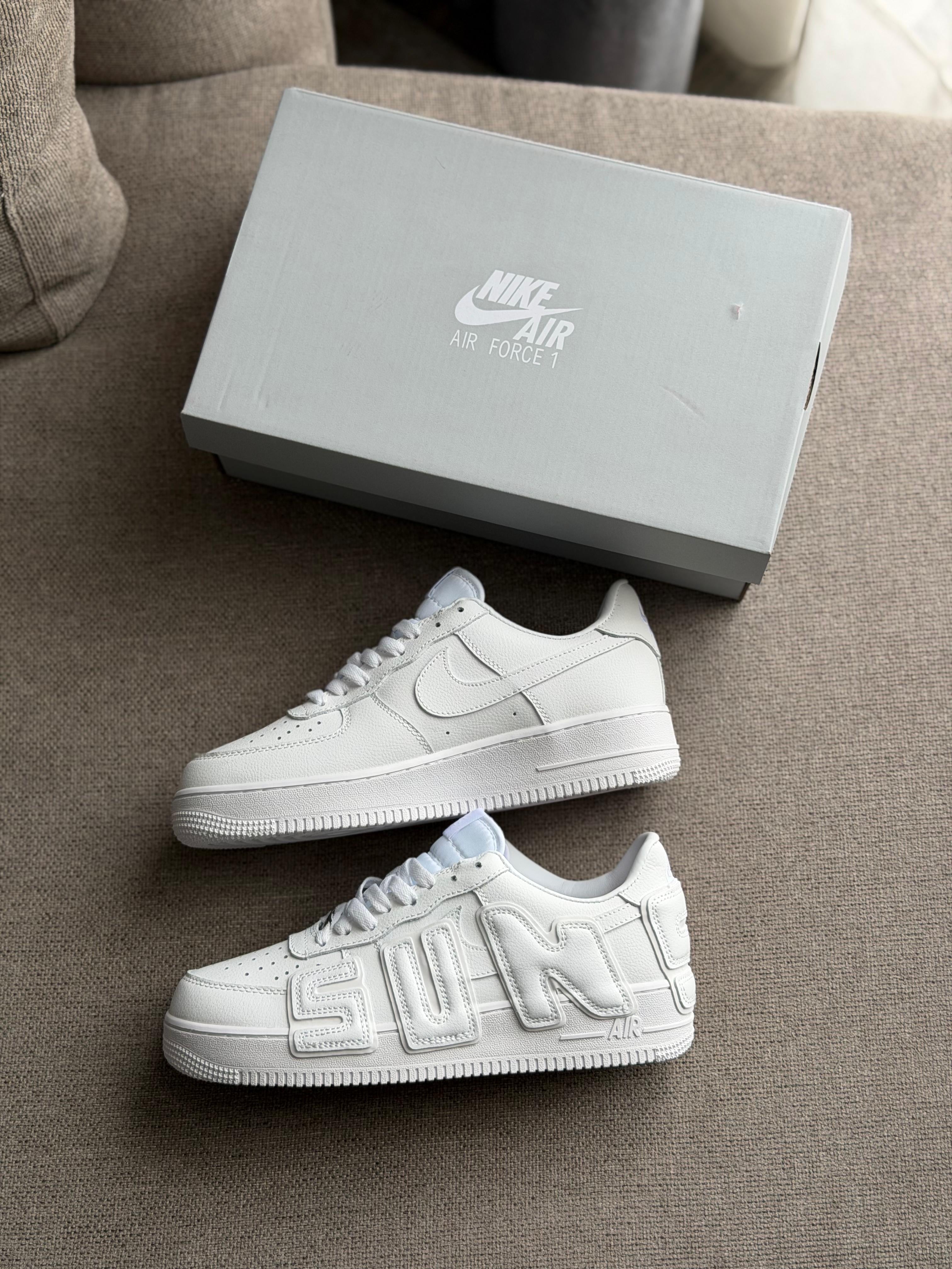 Nike Air Force 1 Low Cactus Plant Flea Market "Triple White".