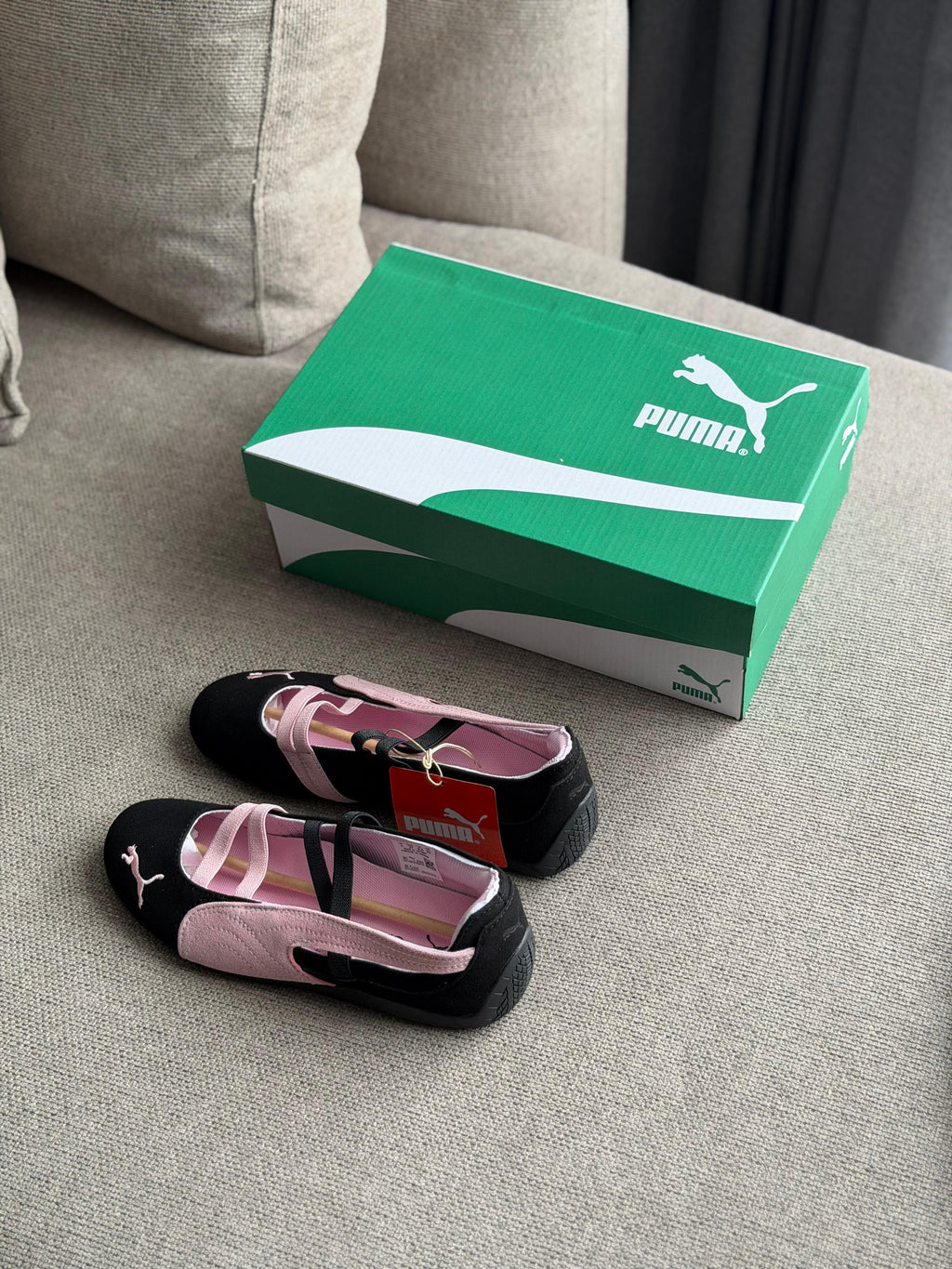 Puma Speedcat Ballet en el colorway "Black / Mauve Mist"