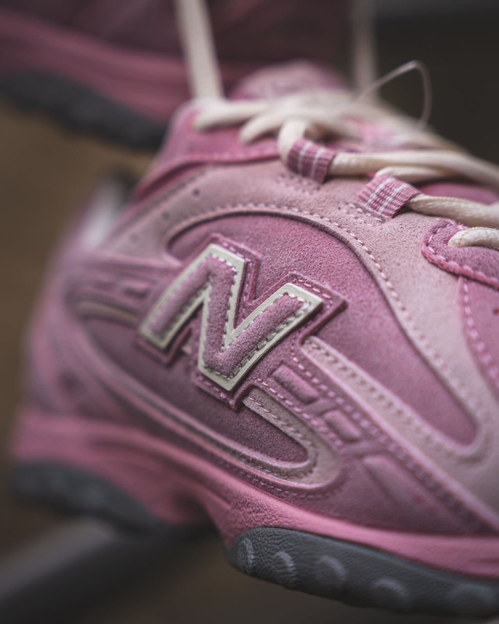 New Balance 204L "Pastel Pink"