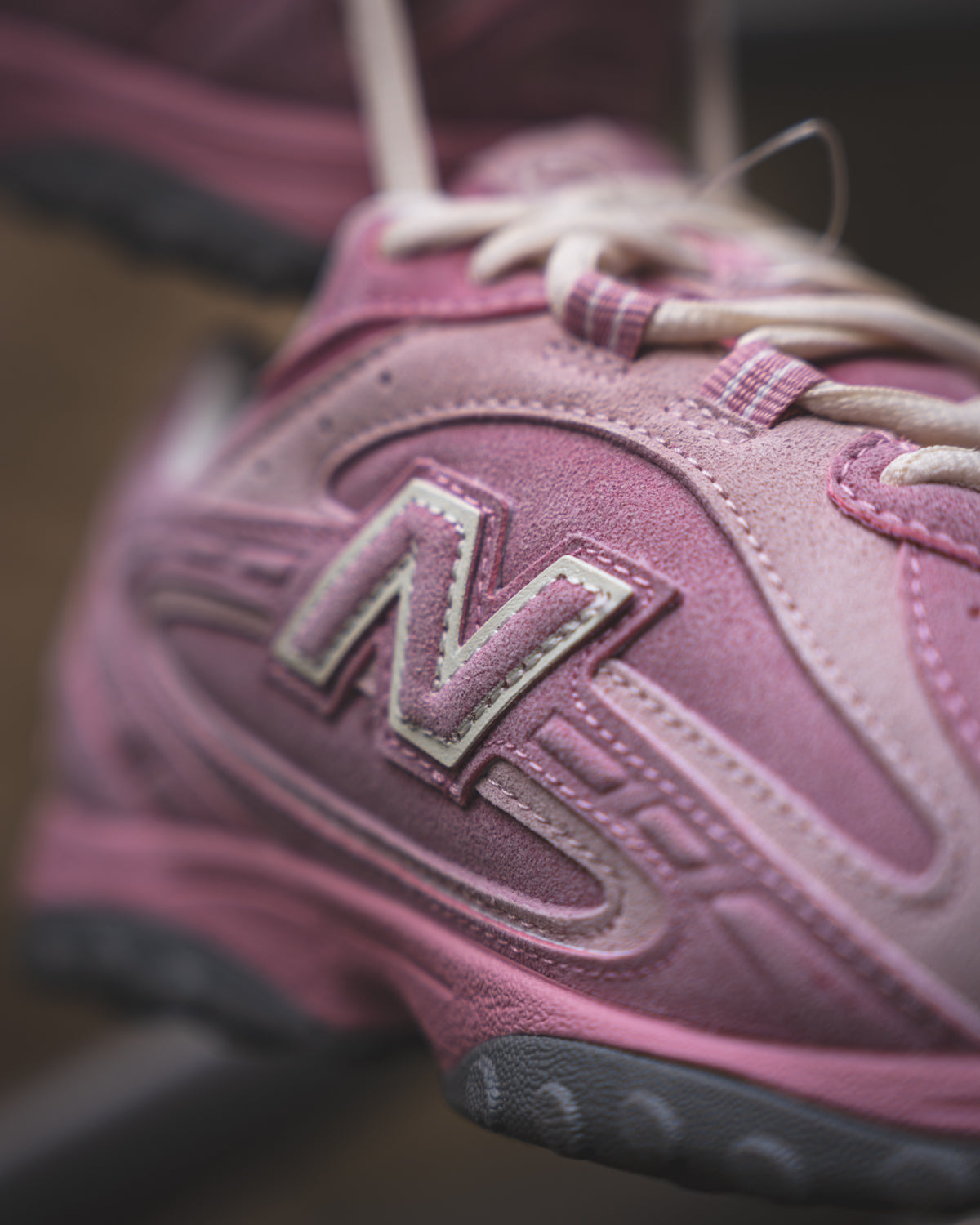 New Balance 204L "Pastel Pink"