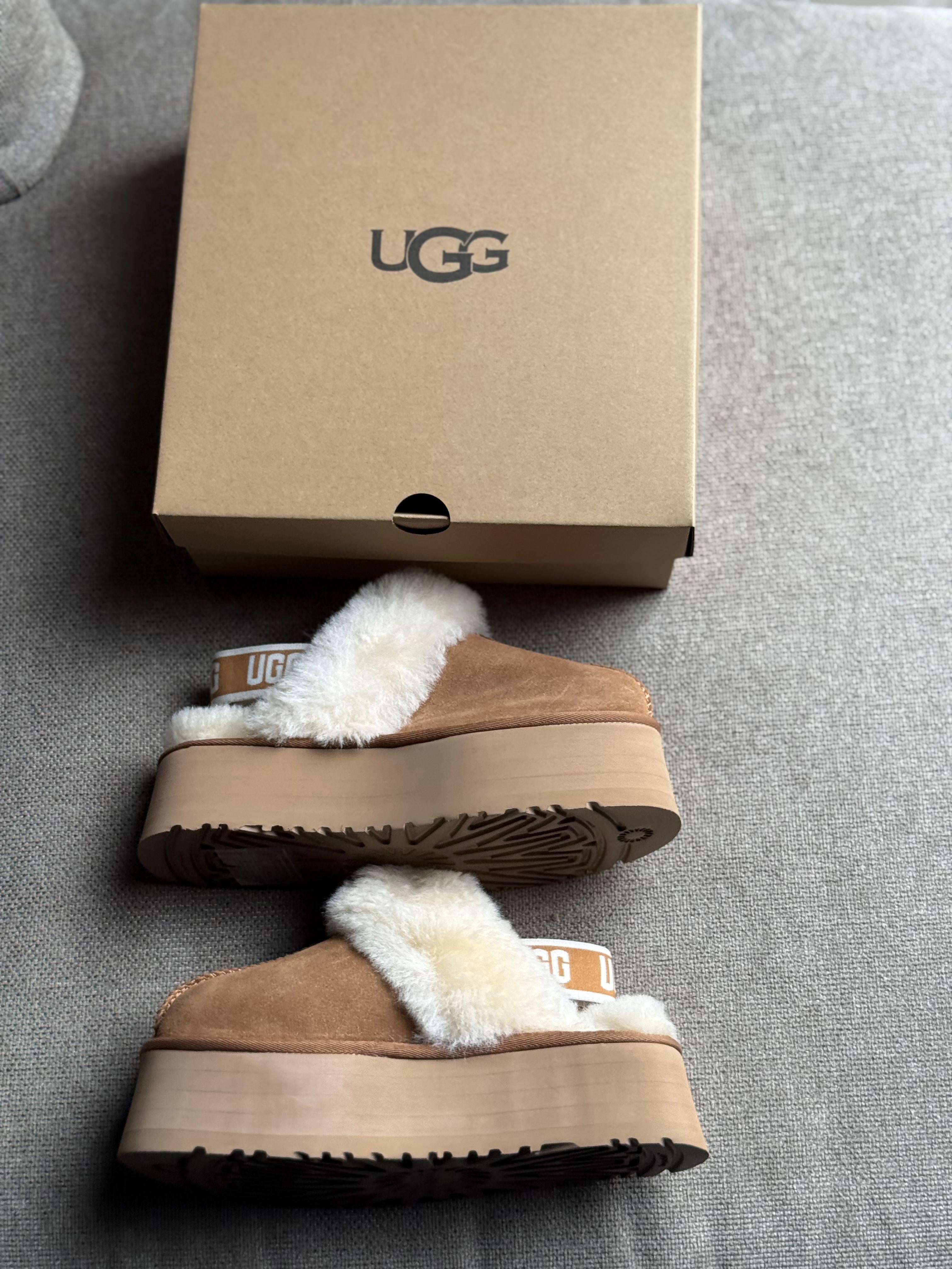 UGG Funkette Slipper in Chestnut