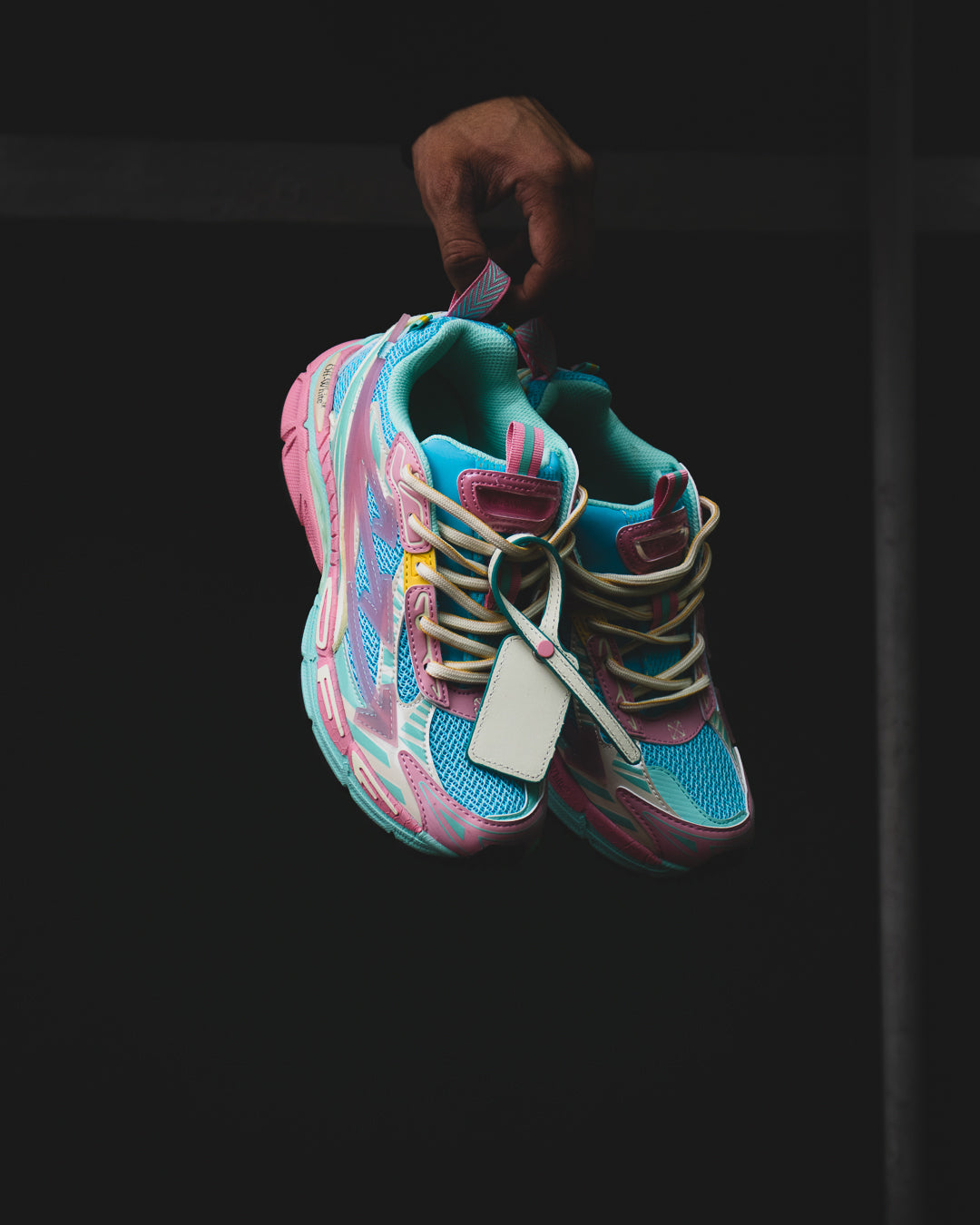 Off-White Be Right Back G5