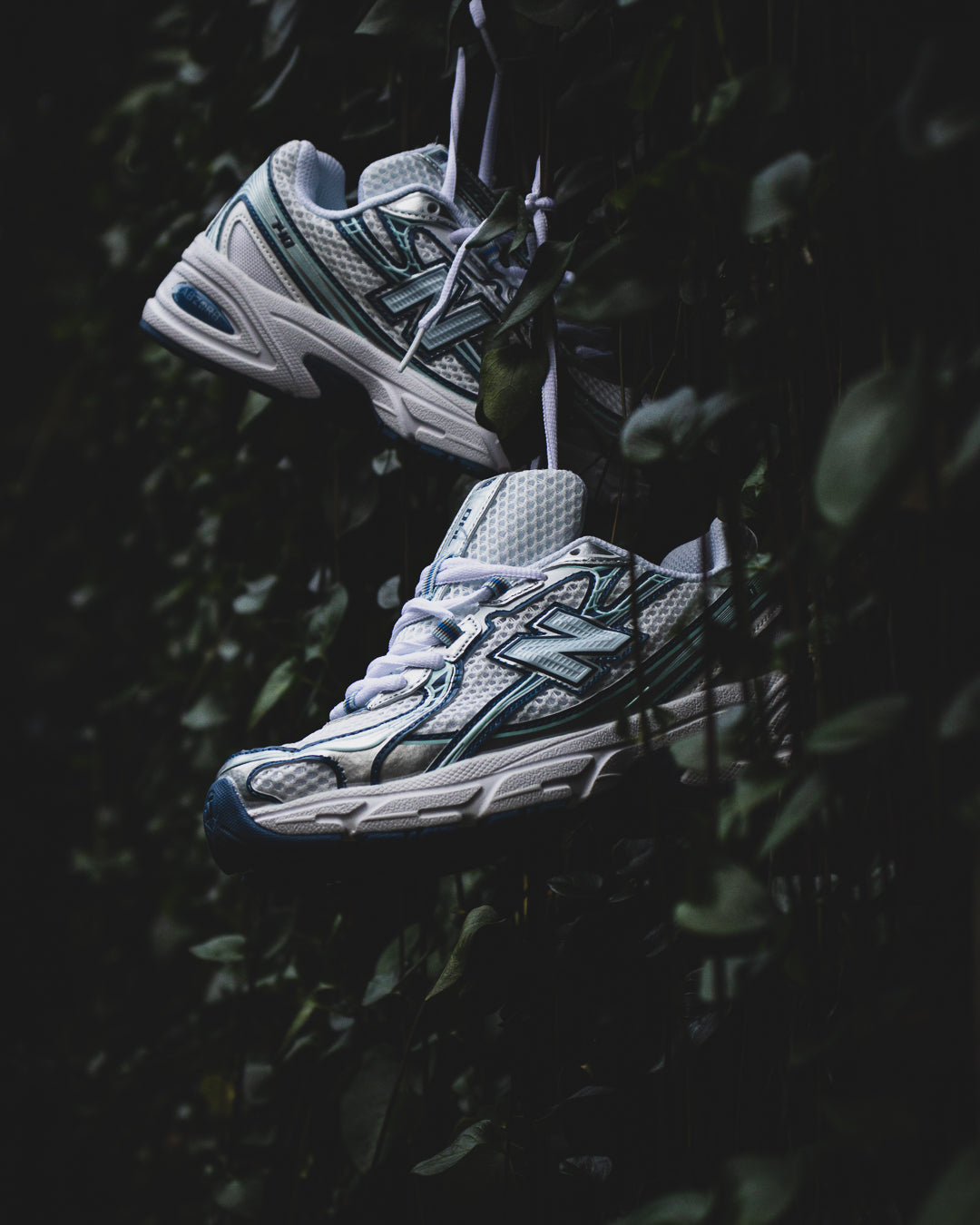 New Balance 740 Wide