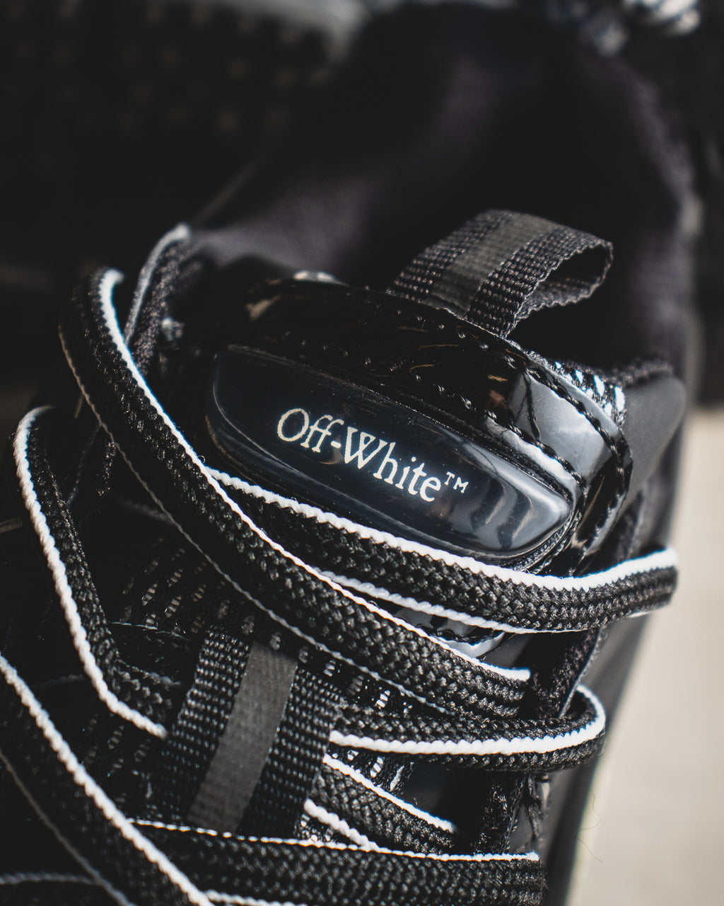 Off-White "Be Right Back"