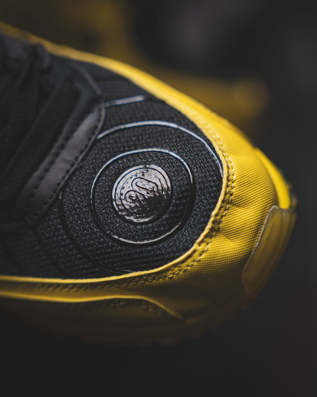Nike Air Max 90 "Total 90 Laser"