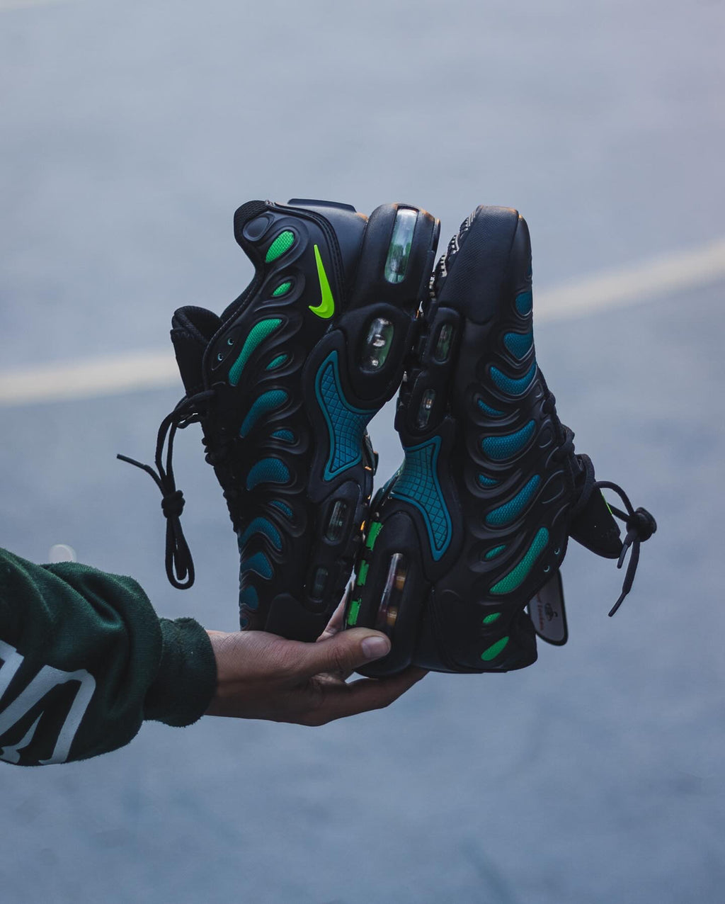 Nike Air Max Plus Drift “Black Volt”