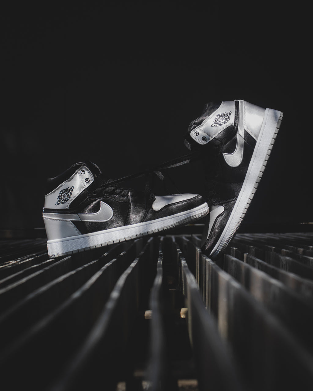 Air Jordan 1 Retro High Satin Shadow