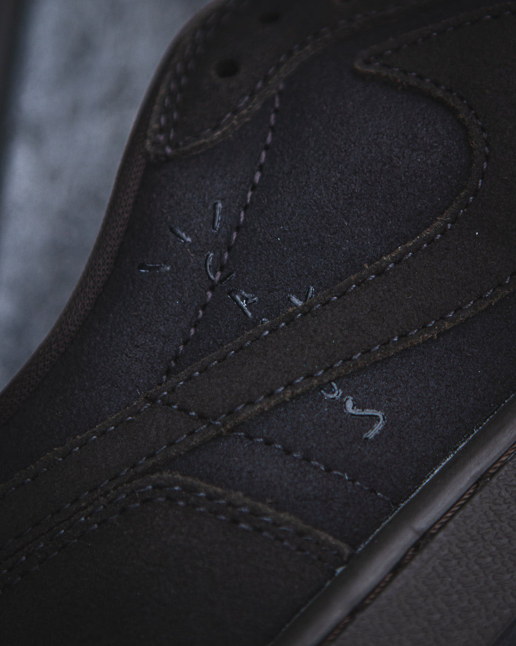 Nike Air Jordan 1 Retro Low OG SP Travis Scott "Velvet Brown"