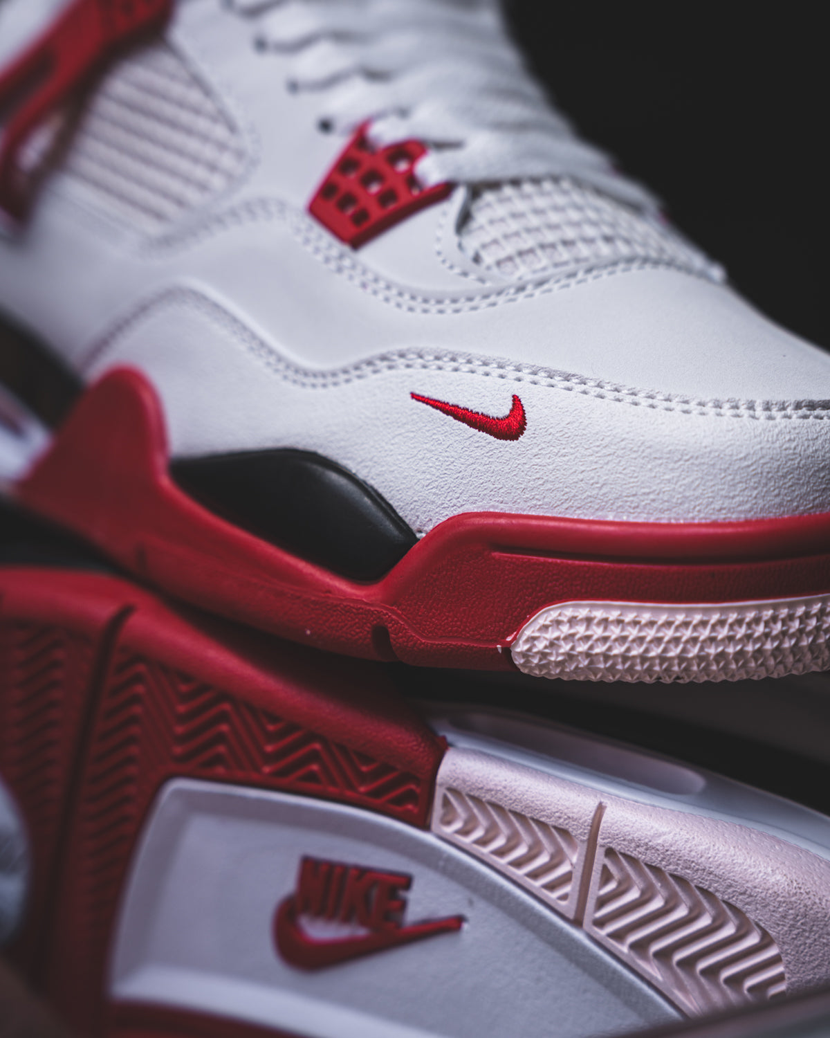 Air Jordan 4 Retro "Fire Red"
